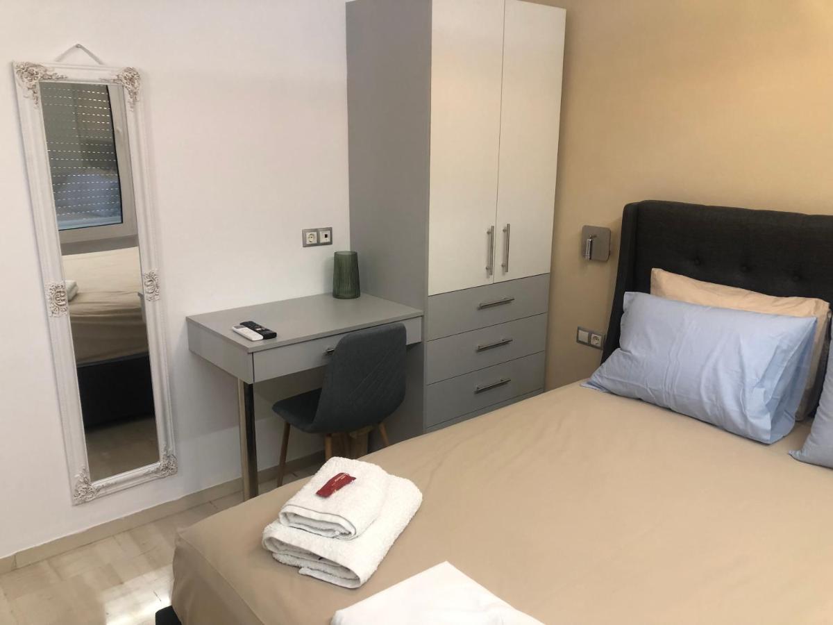 Royal Red Suite No 1, Piraeus Port Exterior foto